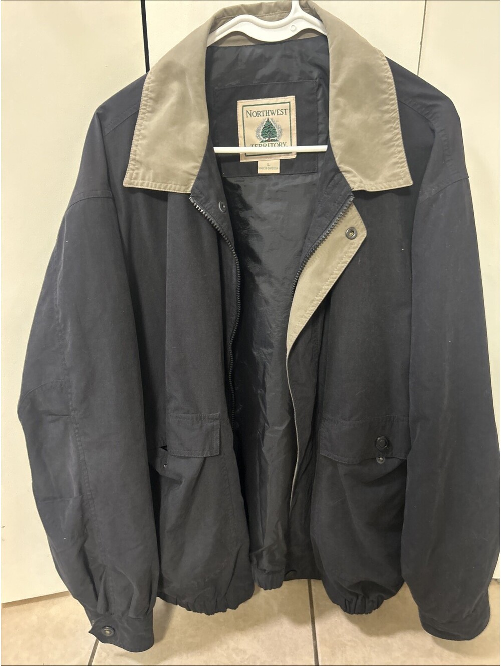 Northwest Territory Large Jacket Tan Collar